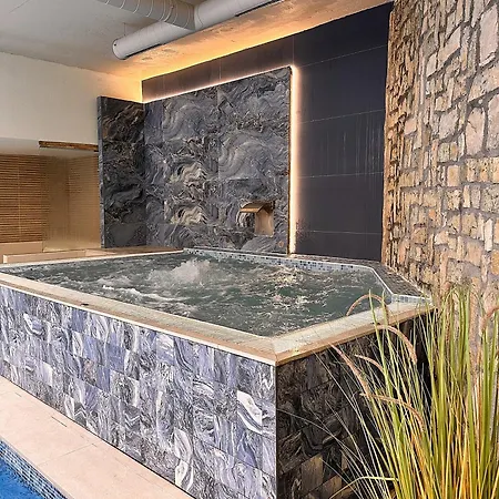 Aparthotel Predela 2 3*