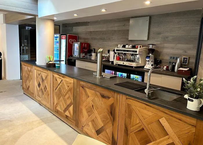 Apart Otel Predela 2 3*